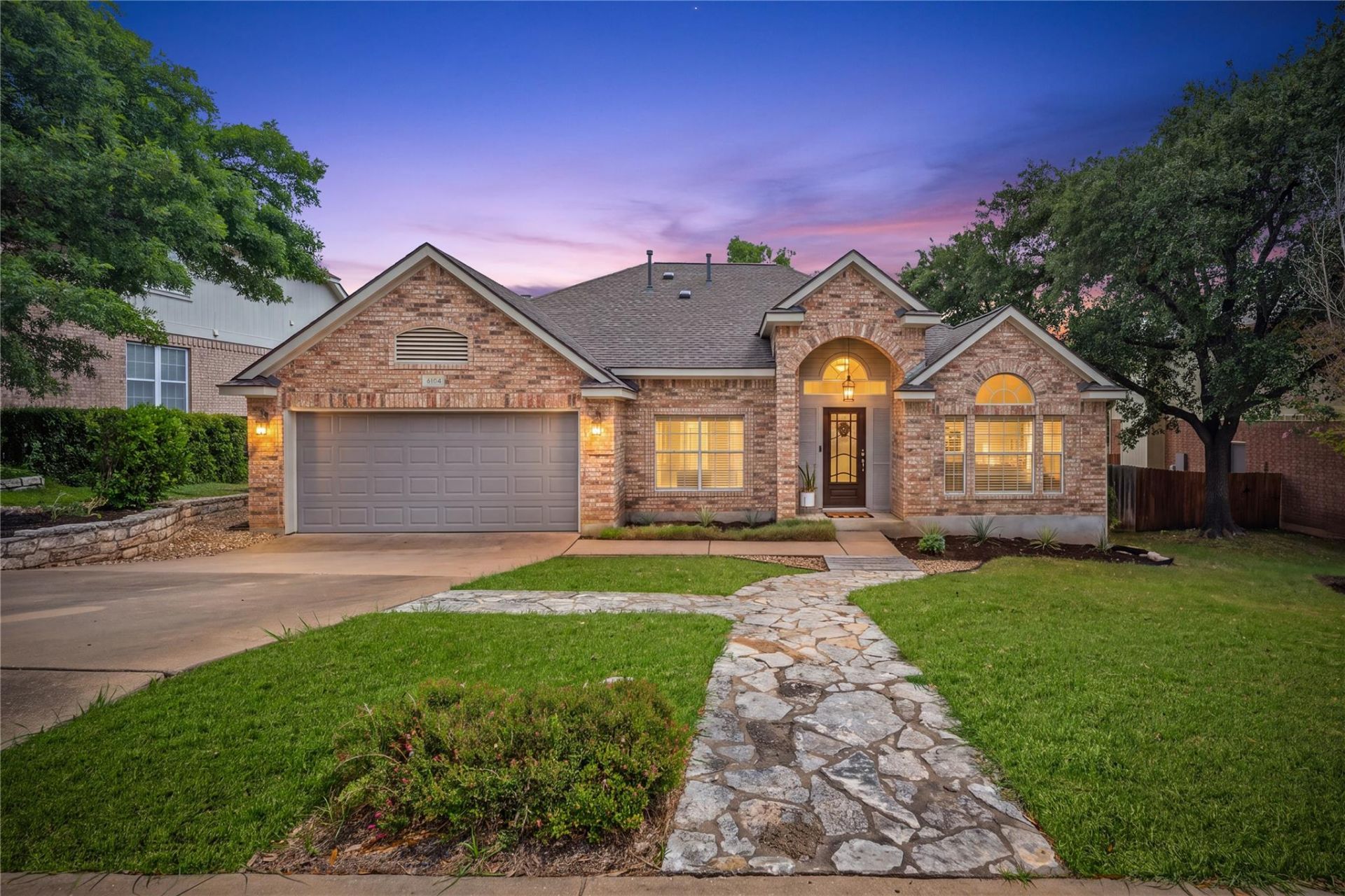 6104 Colina Ln, Austin, TX 78759 Main Photo
