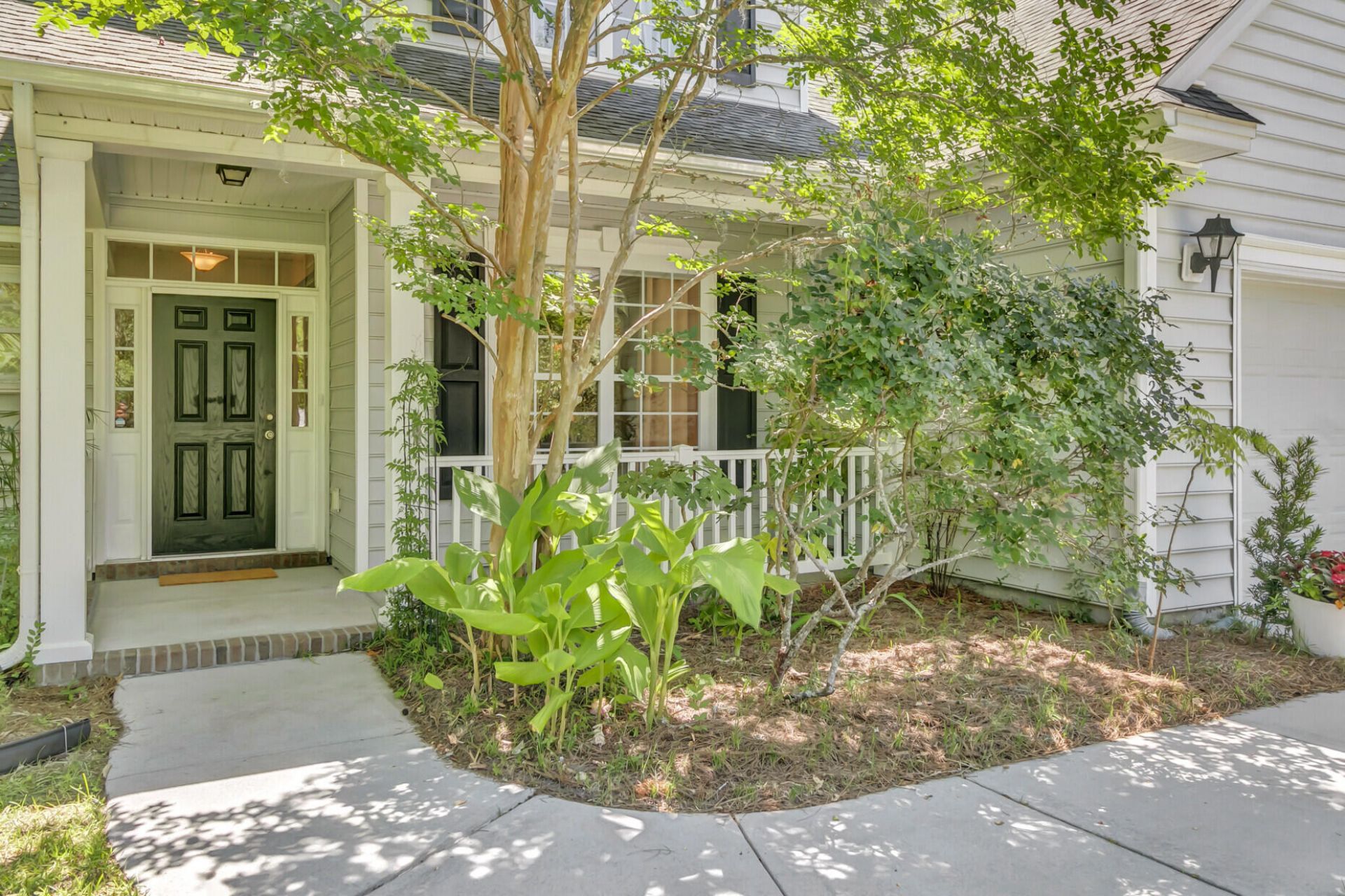 1722 Waterbrook Drive Photo 4