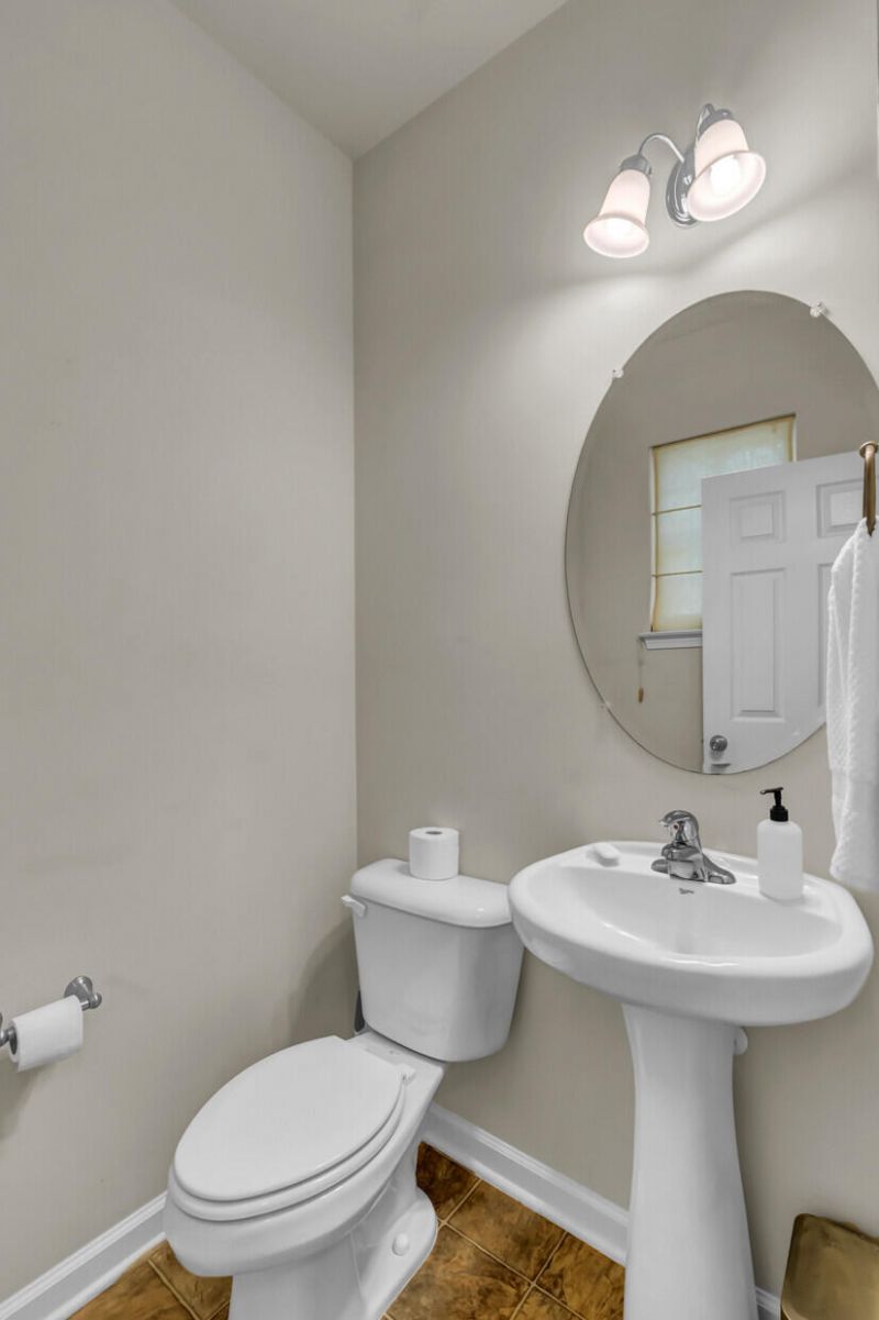 1722 Waterbrook Drive Photo 9