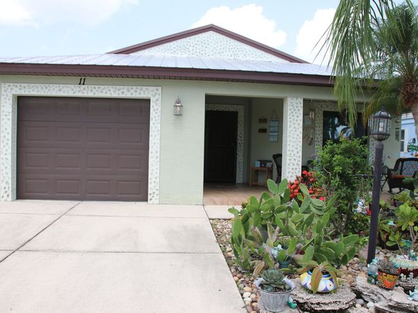 11 SE Flamenco Way, Port St. Lucie, FL 34952