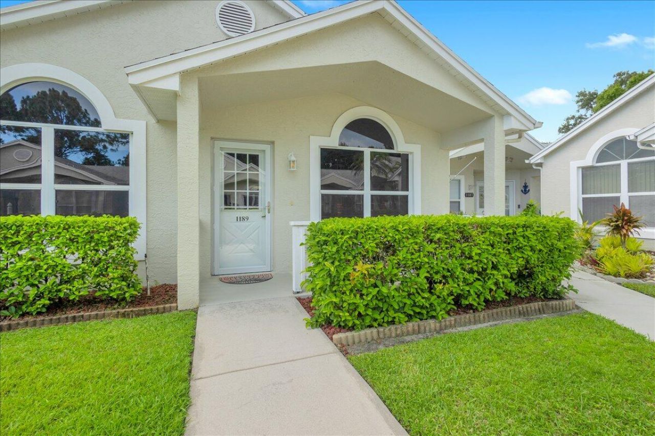1189 NW Lombardy Drive, Port Saint Lucie, FL 34986 Photo