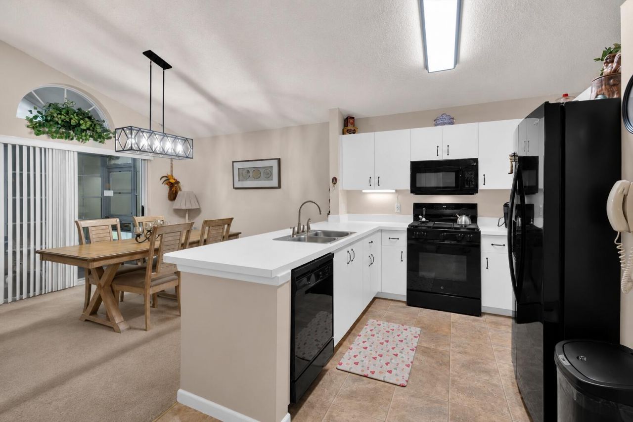 1189 NW Lombardy Drive, Port Saint Lucie, FL 34986 Photo