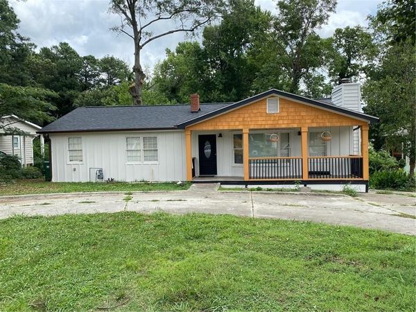 3957 5th Street , Atlanta, GA 30360