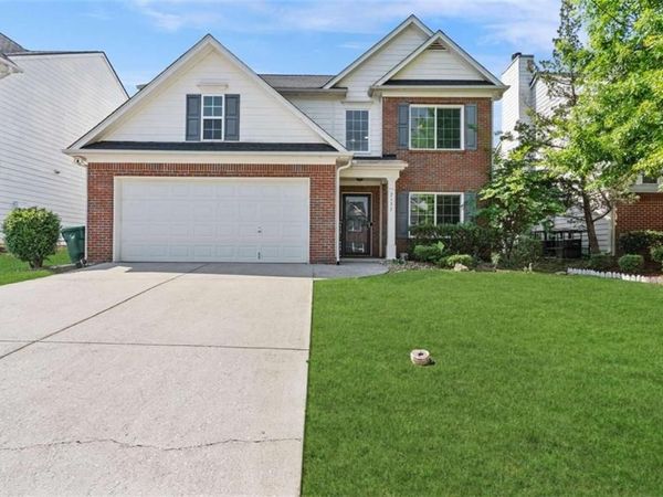 2137 Black Oak Lane , Ellenwood, GA 30294