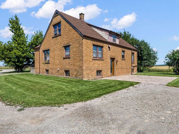 3520 N Towerline Road, Saginaw, MI 48601