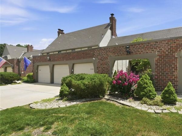 10243 FOSTER Street, Overland Park, KS 66212