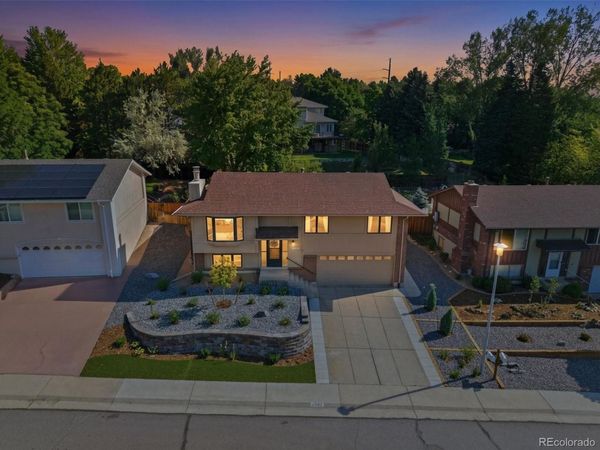 11707 W Jewell Drive, Lakewood, CO 80228