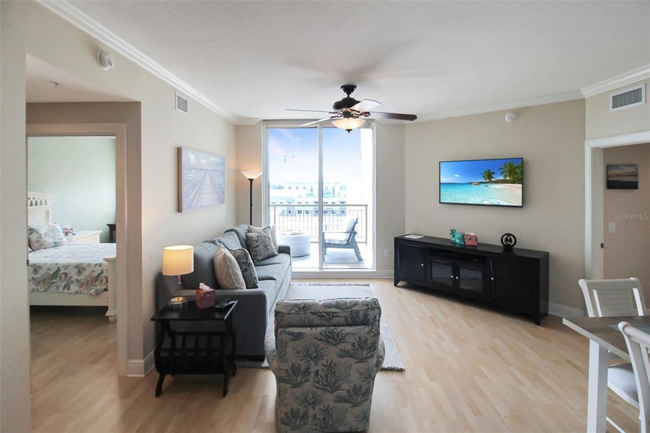 800 N Tamiami Trail , Unit 806, Sarasota, FL 34236 Photo