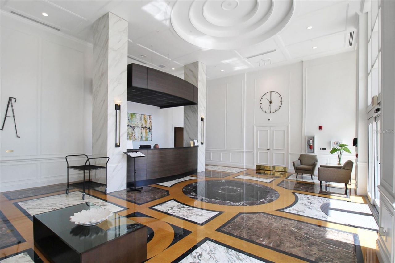 800 N Tamiami Trail , Unit 806, Sarasota, FL 34236 Photo