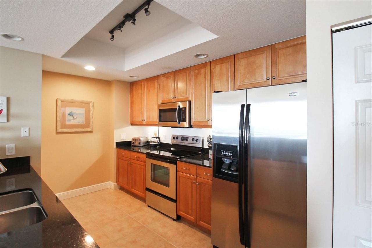 800 N Tamiami Trail , Unit 806, Sarasota, FL 34236 Photo