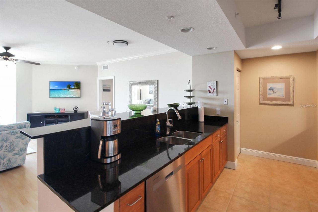 800 N Tamiami Trail , Unit 806, Sarasota, FL 34236 Photo