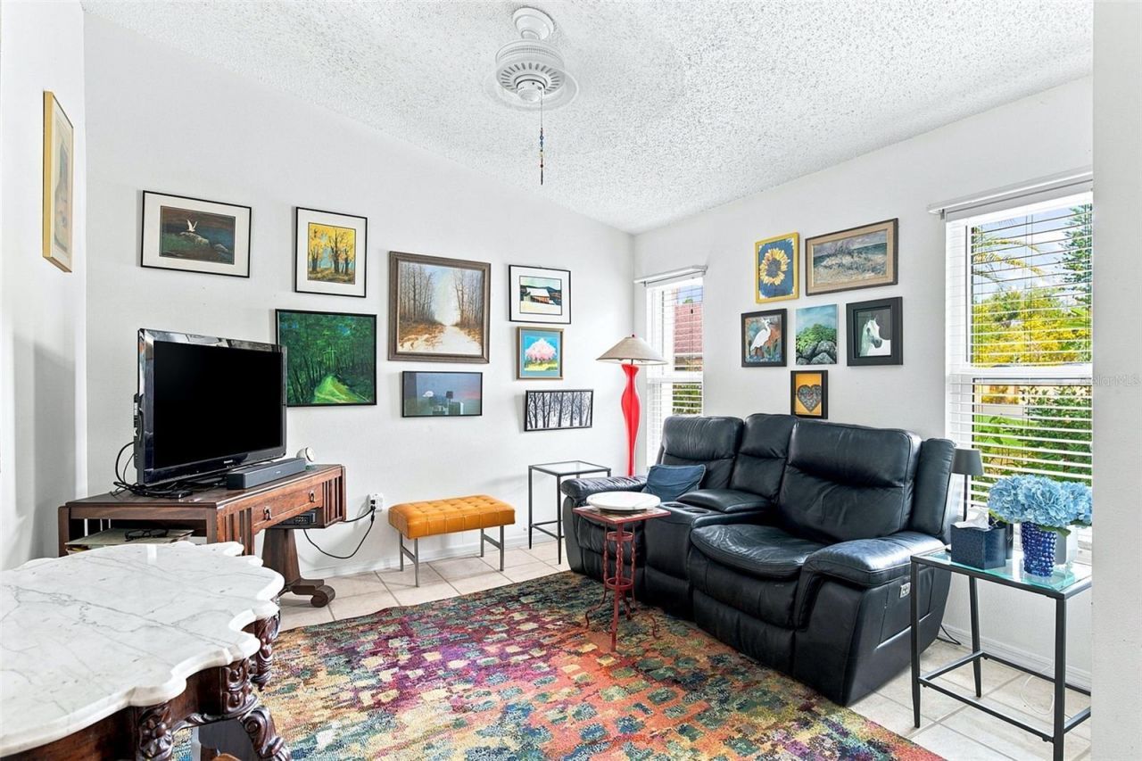 7809 34th Court E, Sarasota, FL 34243 Photo