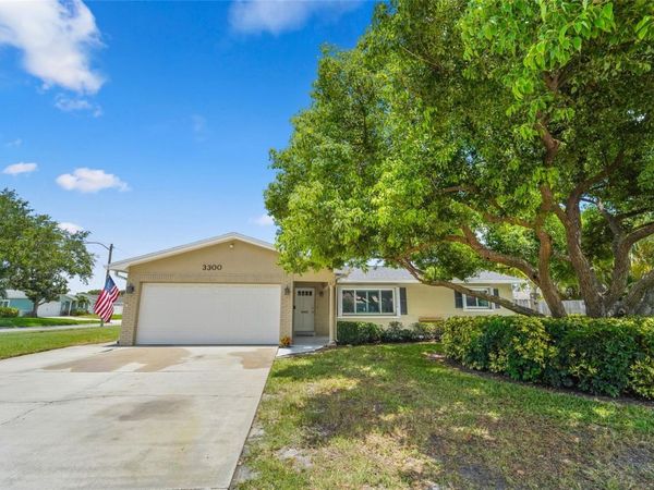 3300 62ND STREET N, ST PETERSBURG, FL 33710