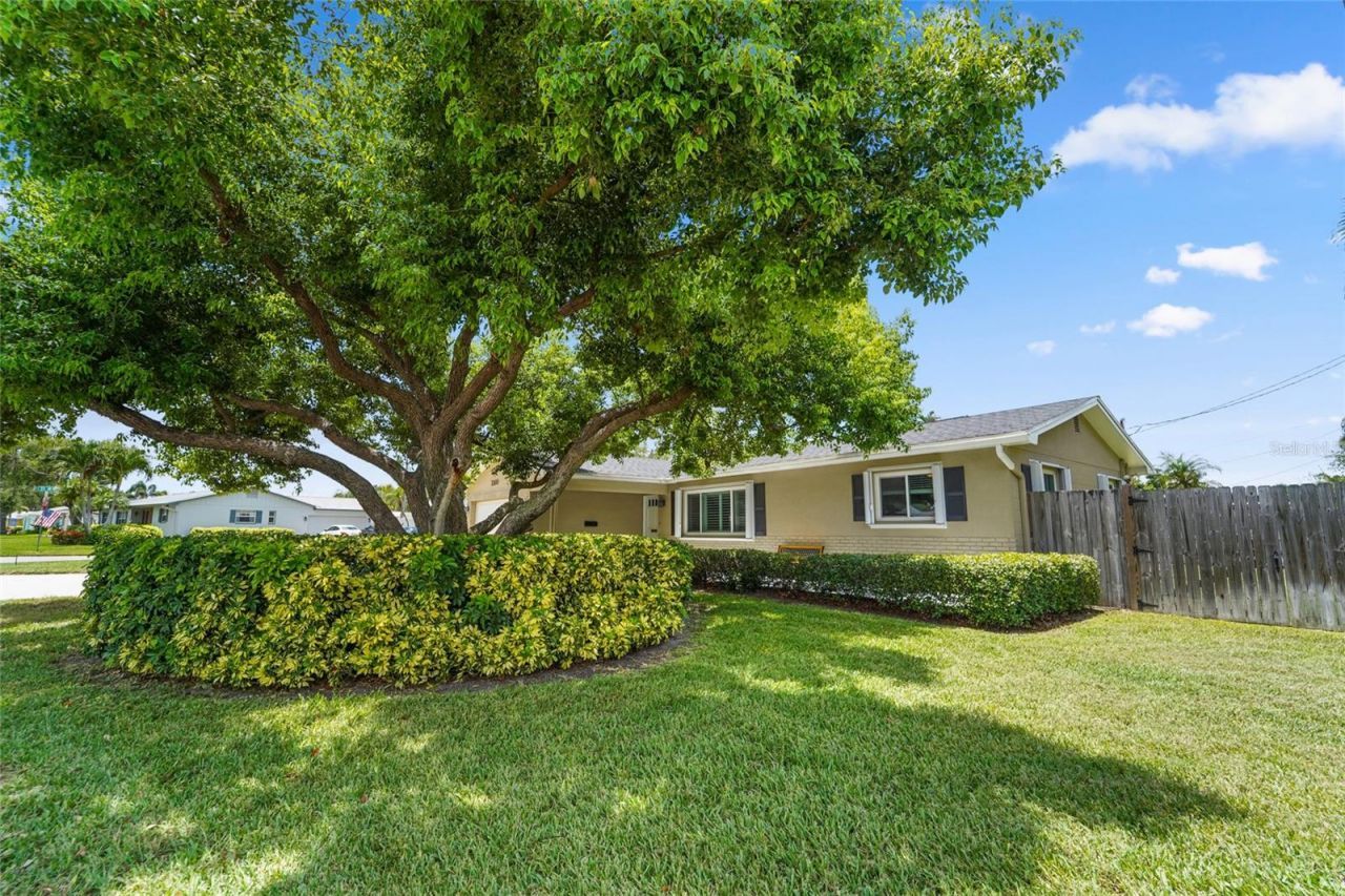 3300 62nd Street N, Saint Petersburg, FL 33710 Photo