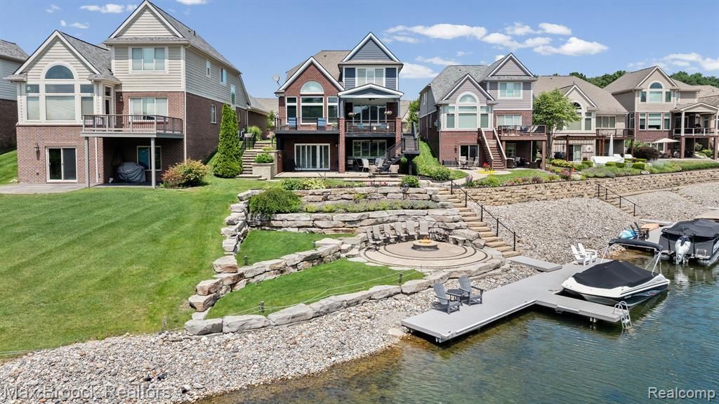 10812 Waterfall Court, Green Oak Township, MI 48178 Main Photo