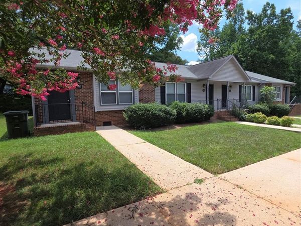 1115 Saint Charles Court , Newton, NC 28658