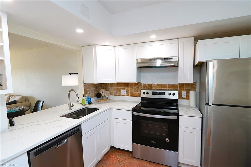 1004 Manatee Rd , Unit H202, Naples, FL 34114 Photo