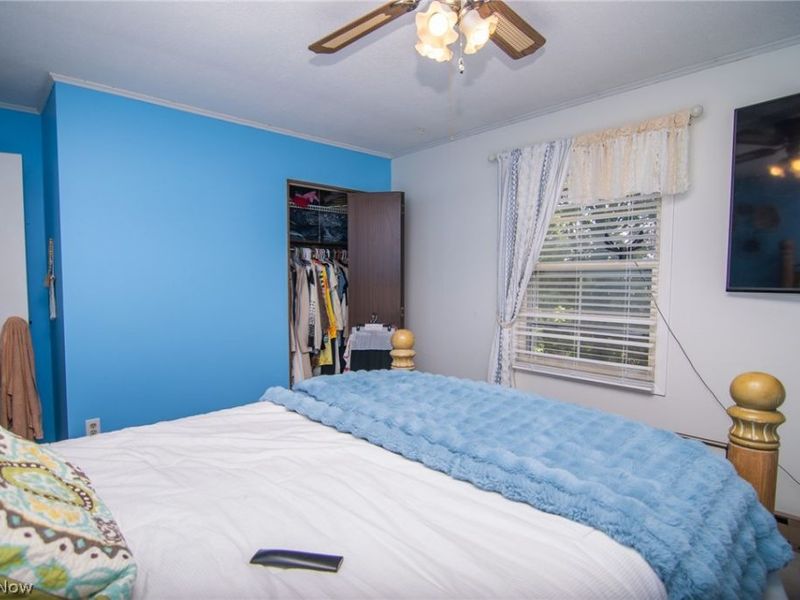 820 Mariann Drive, Martins Ferry, OH 43935 Photo 12