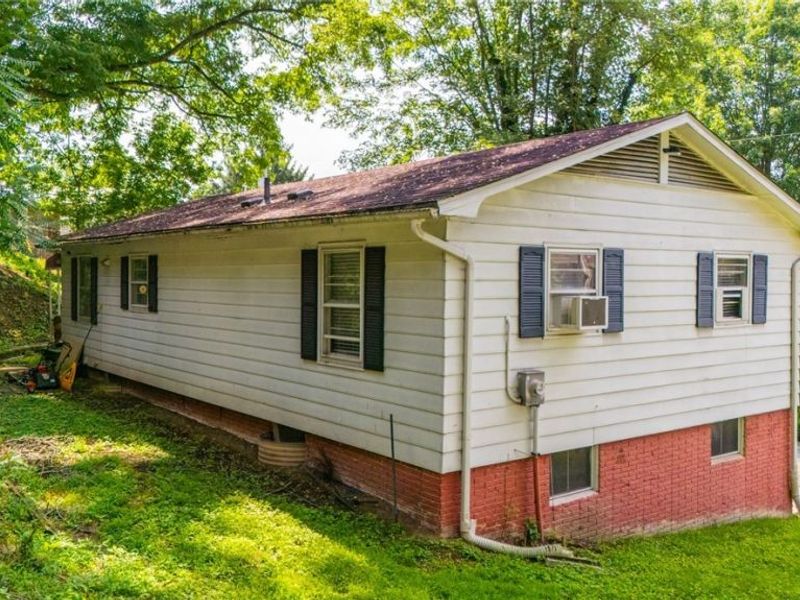 820 Mariann Drive, Martins Ferry, OH 43935 Photo 18