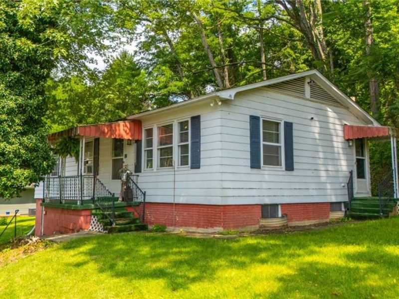 820 Mariann Drive, Martins Ferry, OH 43935 Photo 2