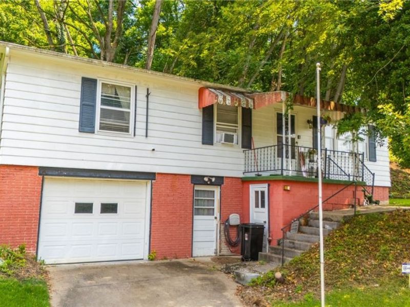 820 Mariann Drive, Martins Ferry, OH 43935 Photo 3
