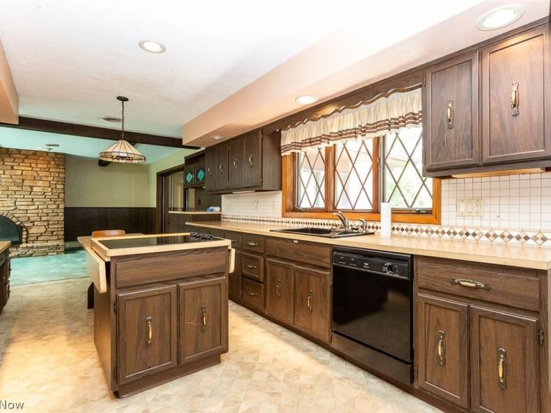 6694 Beverly May Drive, Independence, OH 44131 Photo 24