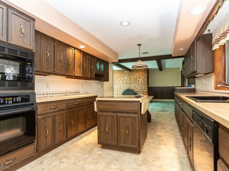 6694 Beverly May Drive, Independence, OH 44131 Photo 25