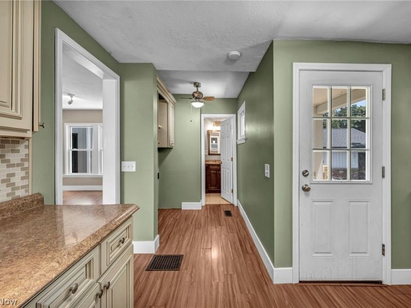 446 E Washington Street, Medina, OH 44256 Photo 21