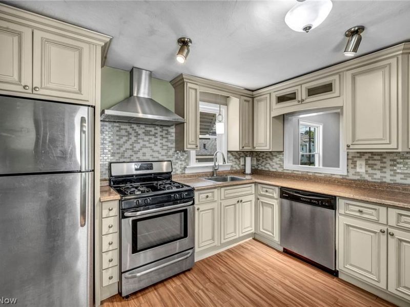 446 E Washington Street, Medina, OH 44256 Photo 4