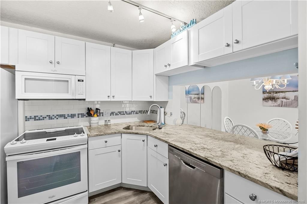 4484 NE Ocean Boulevard, Unit C2, Jensen Beach, FL 34957 Photo