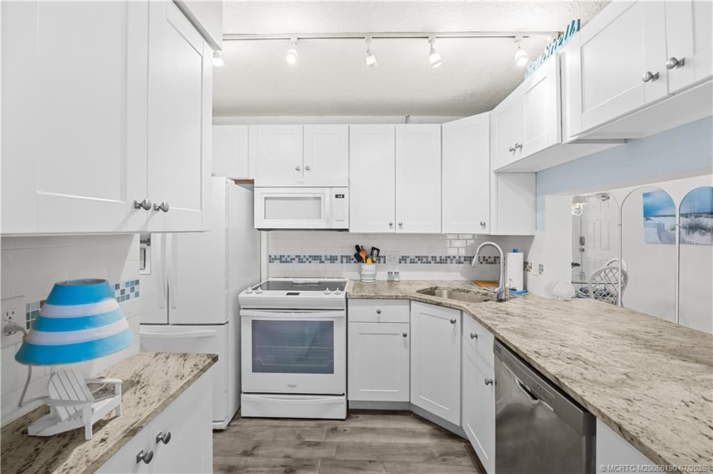 4484 NE Ocean Boulevard, Unit C2, Jensen Beach, FL 34957 Photo