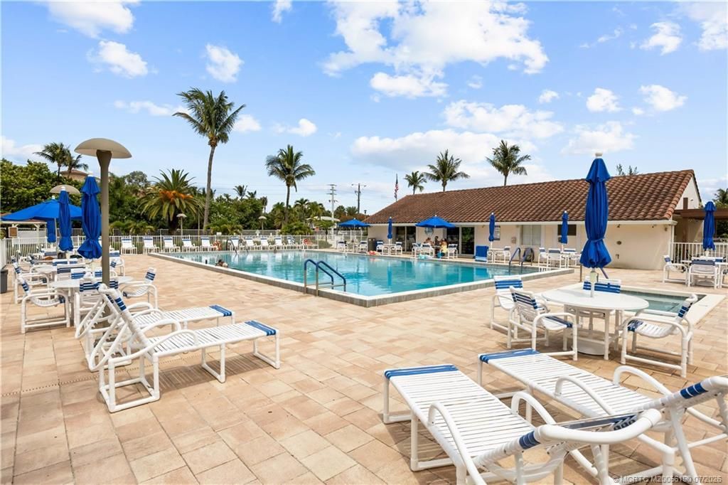 4484 NE Ocean Boulevard, Unit C2, Jensen Beach, FL 34957 Photo
