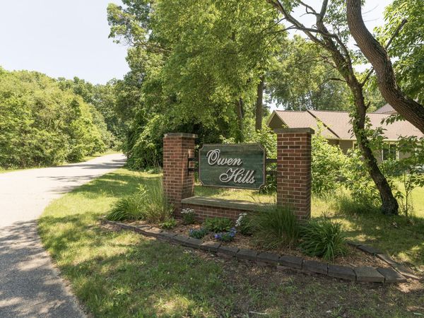 7228 Owen Hills Drive, Kalamazoo, MI 49009