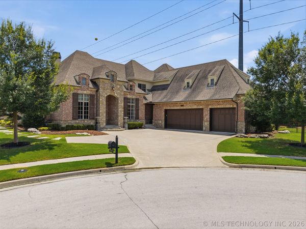 8007 S Galveston Court , Tulsa, OK 74132