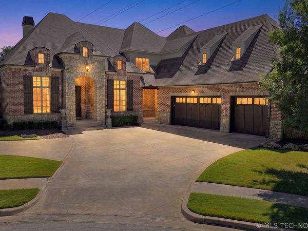 8007 S Galveston Court, Tulsa, OK 74132