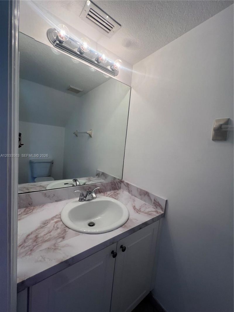 9303 SW 227th St, Unit 4-3, Cutler Bay, FL 33190 Photo