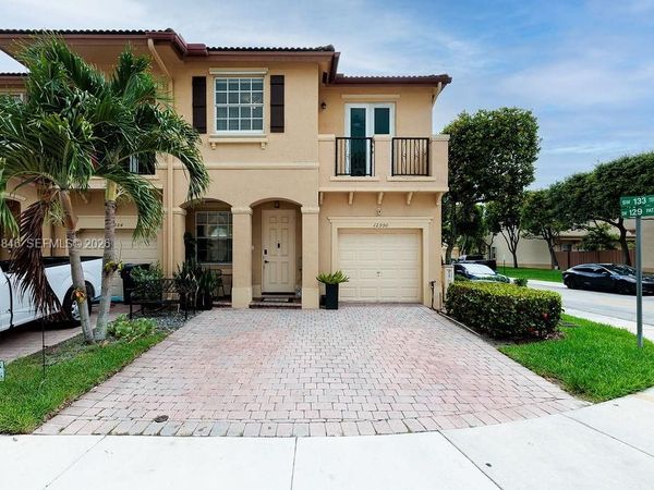 12990 SW 133rd Ter , Miami, FL 33186