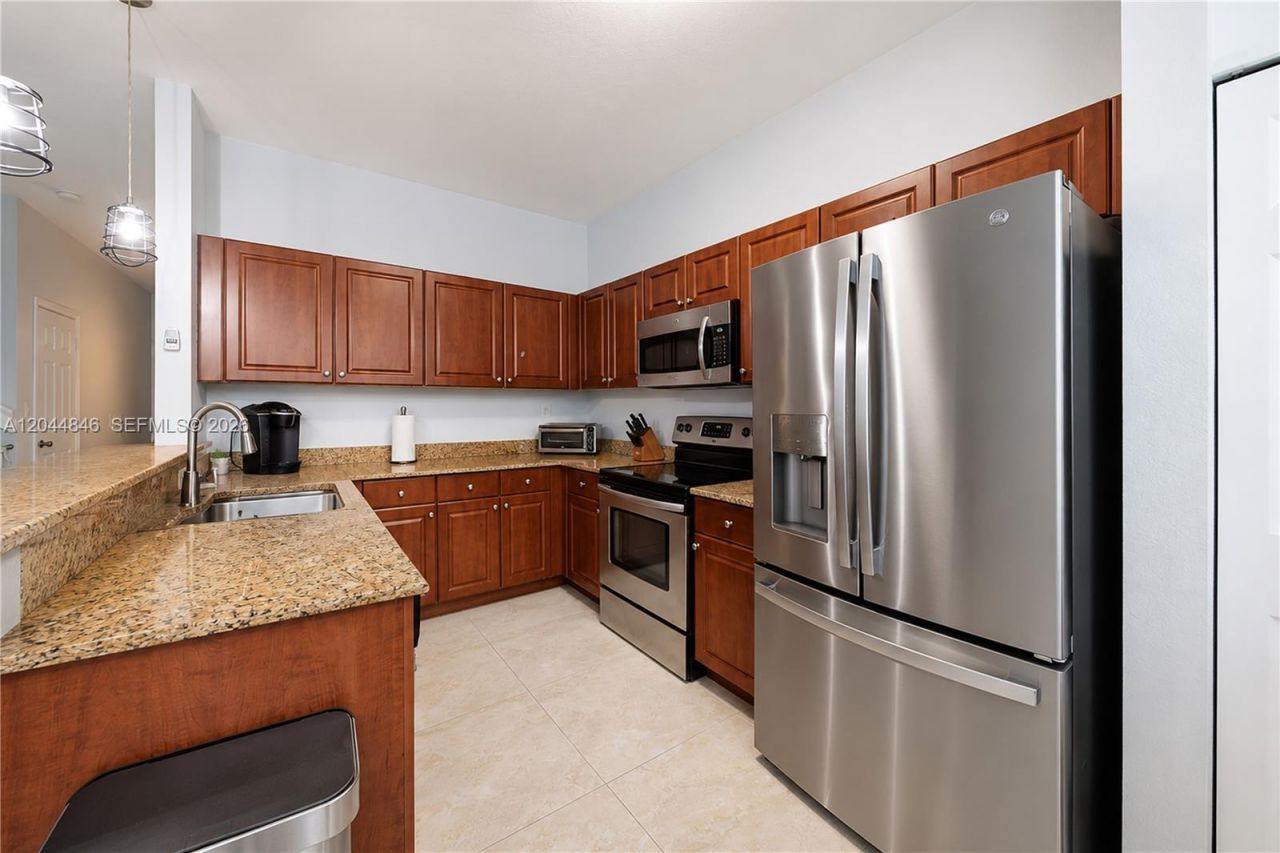 12990 SW 133rd Ter , Miami, FL 33186 Photo