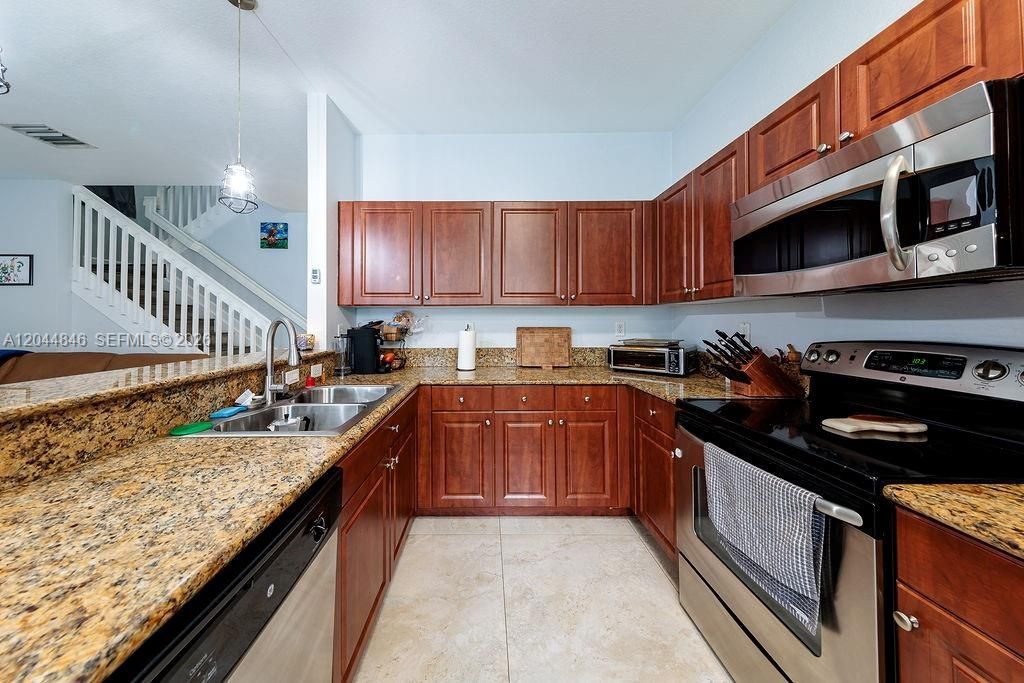12990 SW 133rd Ter , Miami, FL 33186 Photo