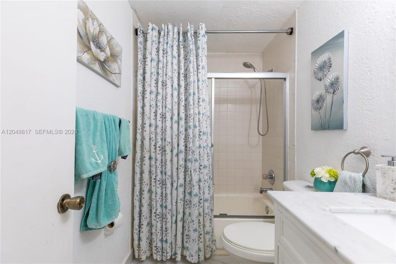 1580 NW 93rd Ave, Unit 300, Pembroke Pines, FL 33024 Photo