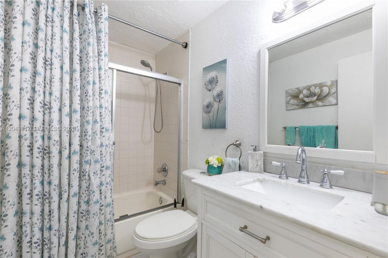 1580 NW 93rd Ave, Unit 300, Pembroke Pines, FL 33024 Photo