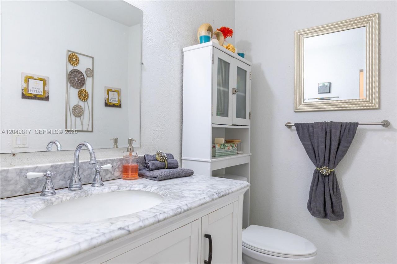 1580 NW 93rd Ave, Unit 300, Pembroke Pines, FL 33024 Photo