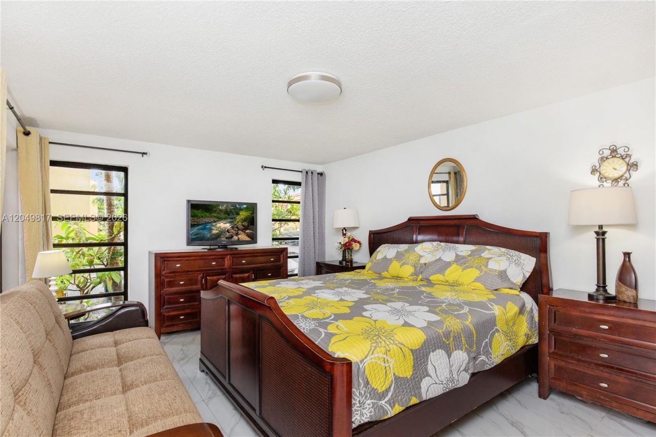 1580 NW 93rd Ave, Unit 300, Pembroke Pines, FL 33024 Photo