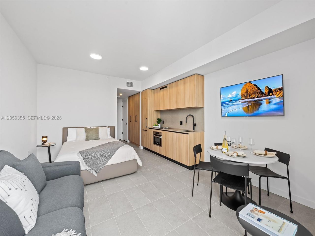 121 NE 5th St, Unit 3704, Miami, FL 33132 Photo