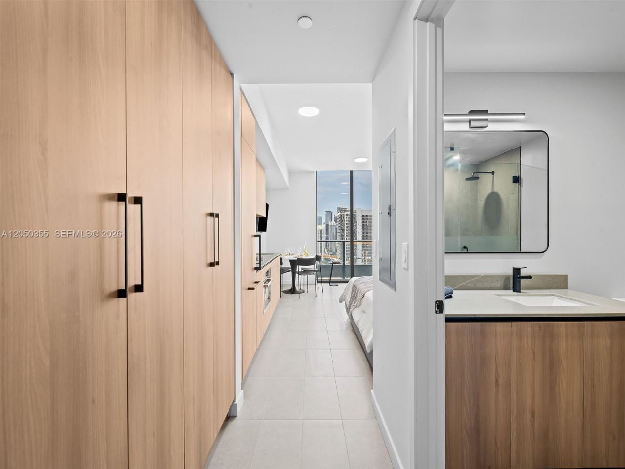 121 NE 5th St, Unit 3704, Miami, FL 33132 Photo