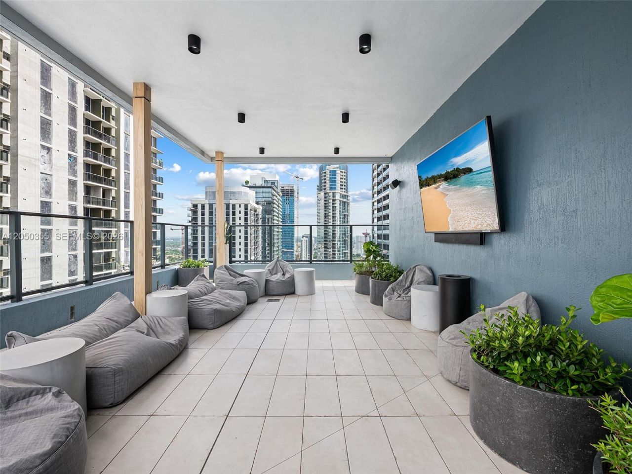 121 NE 5th St, Unit 3704, Miami, FL 33132 Photo