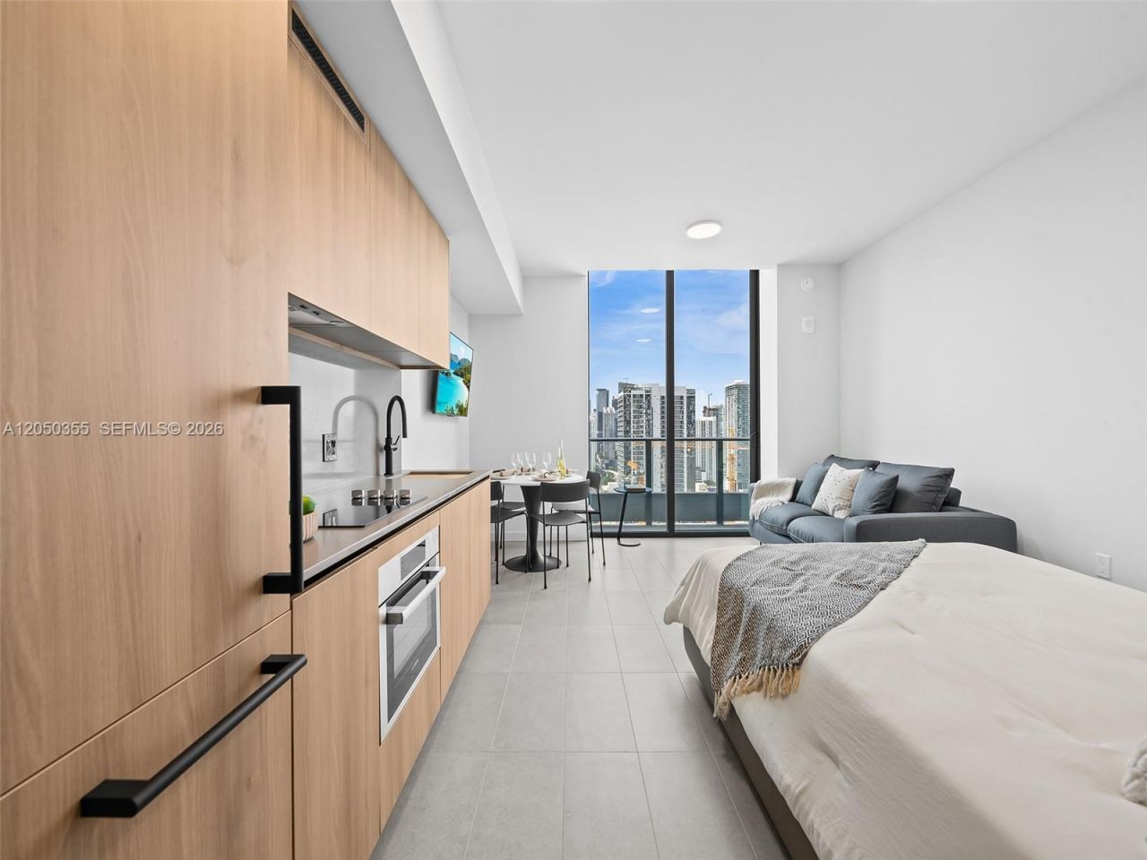 121 NE 5th St, Unit 3704, Miami, FL 33132 Photo