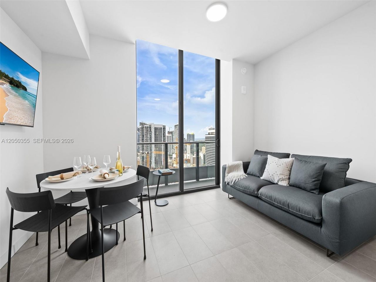 121 NE 5th St, Unit 3704, Miami, FL 33132 Photo