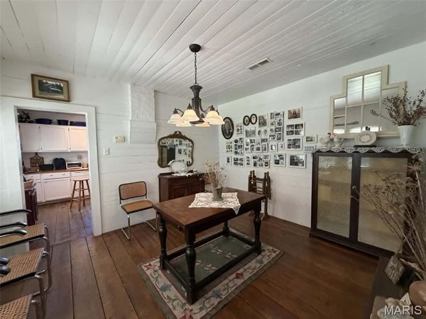 127 Huzzah Creek Road, Steelville, MO 65565