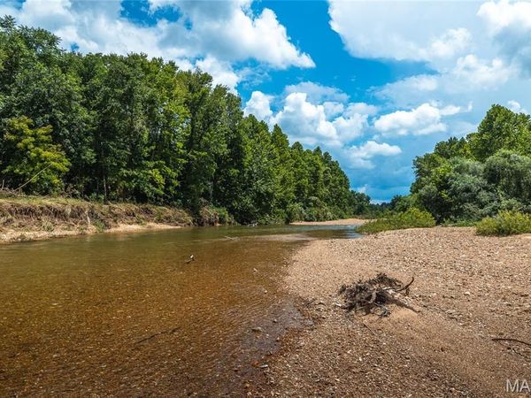 127 Huzzah Creek Road, Steelville, MO 65565